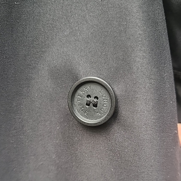 Burberry Men's Navy Trench Coat With Wool Insert - Picture 4 of 10